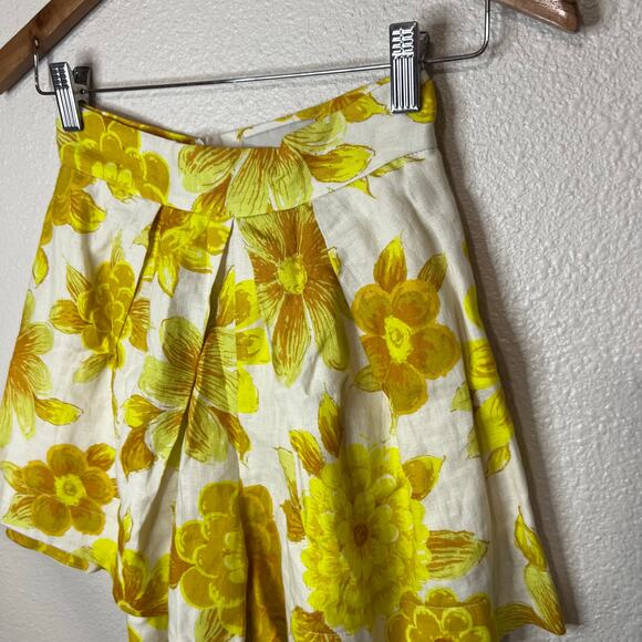 Alemais Sonny high waisted floral lemon yellow white linen shorts 2 - Picture 3 of 9